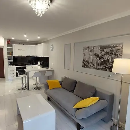 Elegancki W Sercu Warszawy *