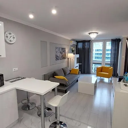 Elegancki W Sercu Warszawy