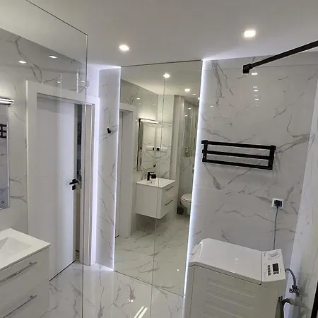 Elegancki W Sercu Warszawy